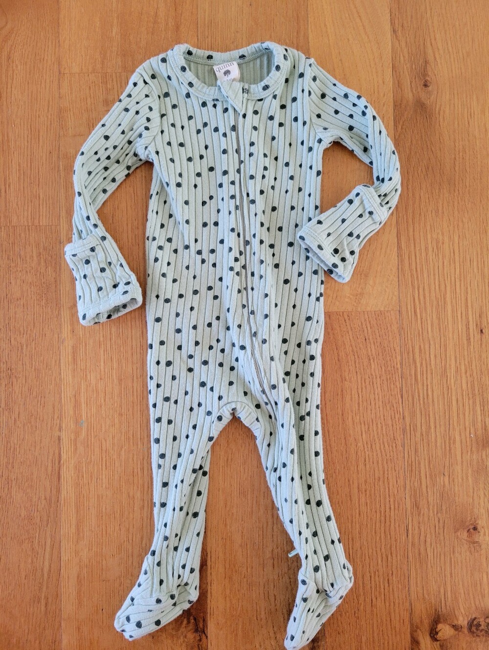 Baby size 0-3 months Kate Quinn sleeper with polka dots